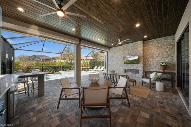 9345 Terresina DR, Naples, FL 34119