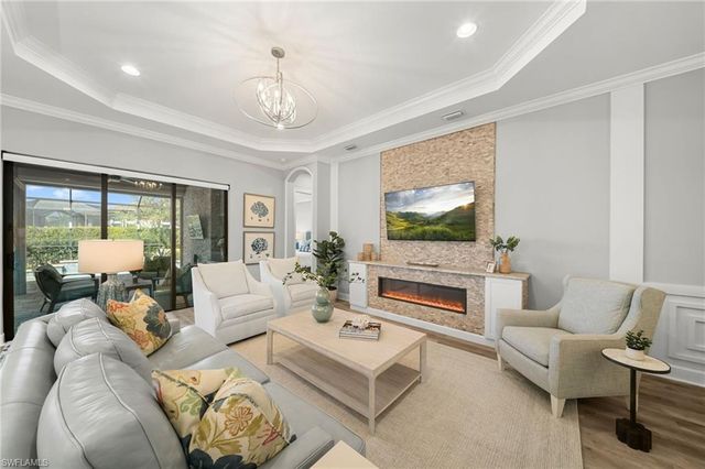 9345 Terresina DR, Naples, FL 34119