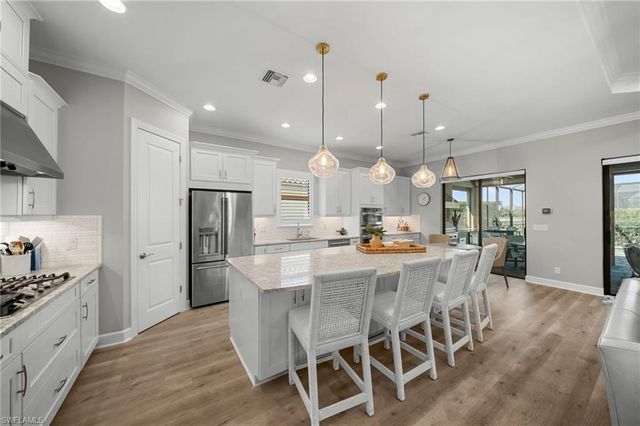 9345 Terresina DR, Naples, FL 34119