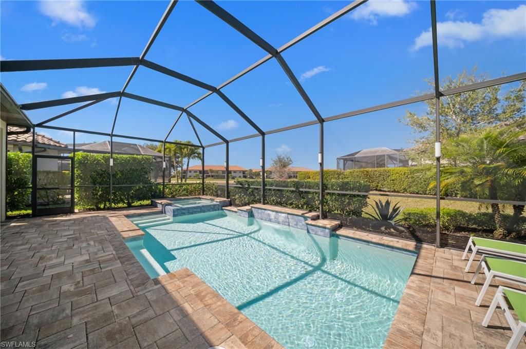 9345 Terresina DR, Naples, FL 34119