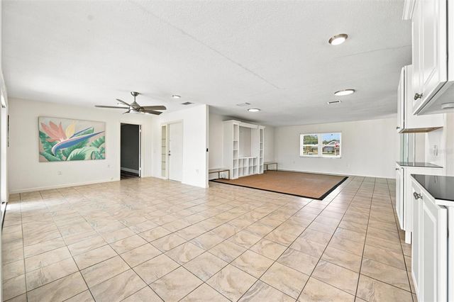 1811 MILFORD CIRCLE, Sun City Center, FL 33573