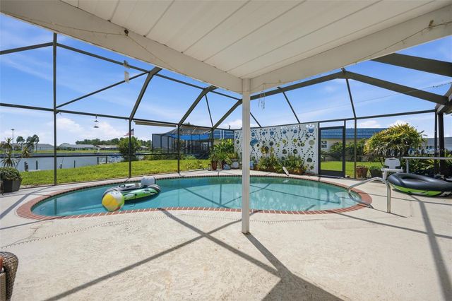 1811 MILFORD CIRCLE, Sun City Center, FL 33573