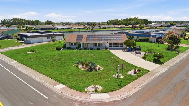 1811 MILFORD CIRCLE, Sun City Center, FL 33573