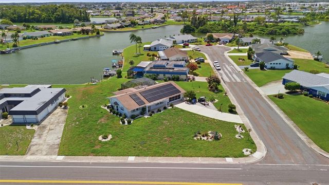 1811 MILFORD CIRCLE, Sun City Center, FL 33573