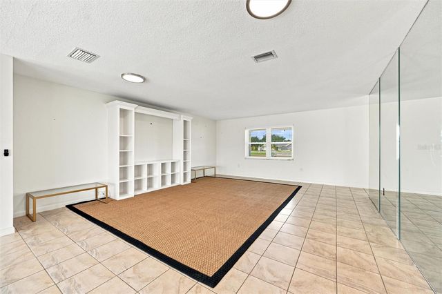 1811 MILFORD CIRCLE, Sun City Center, FL 33573