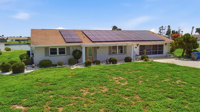 1811 MILFORD CIRCLE, Sun City Center, FL 33573