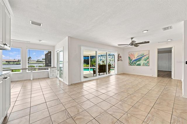 1811 MILFORD CIRCLE, Sun City Center, FL 33573
