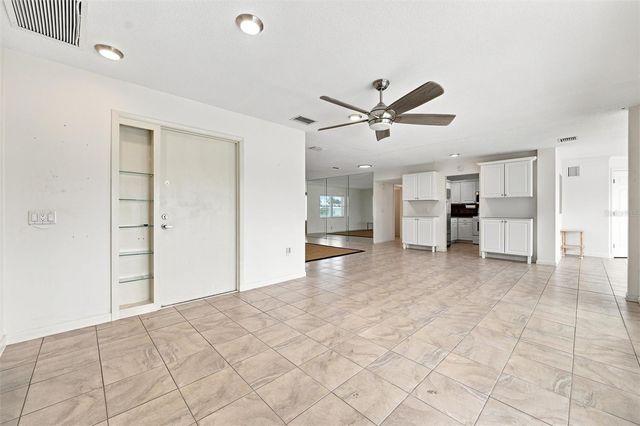 1811 MILFORD CIRCLE, Sun City Center, FL 33573