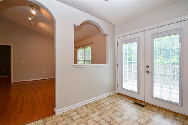 4882 Horseman DR, Roanoke, VA 24019