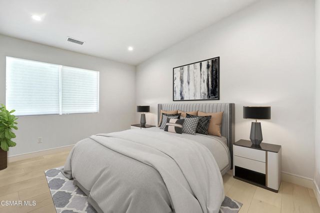 2718 Licia Place, Simi Valley, CA 93065