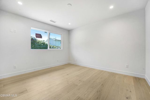 2718 Licia Place, Simi Valley, CA 93065