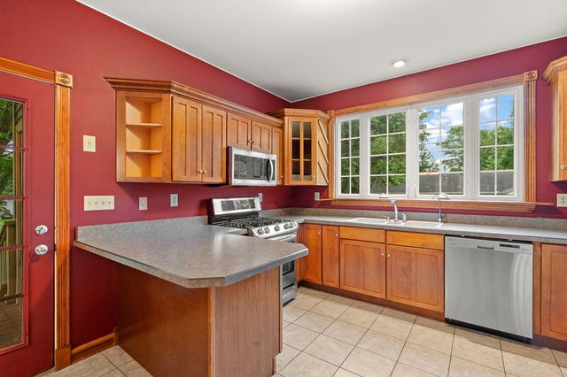1704 Eisenhower Avenue, Valparaiso, IN 46383