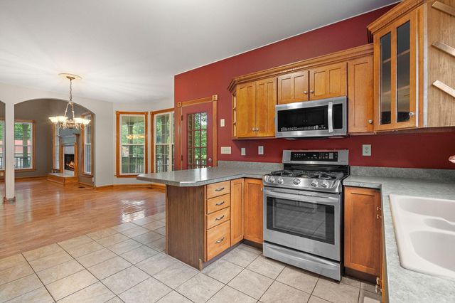 1704 Eisenhower Avenue, Valparaiso, IN 46383