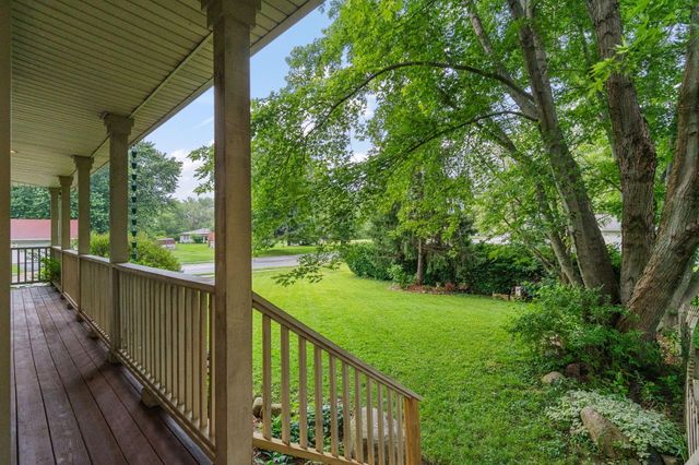 1704 Eisenhower Avenue, Valparaiso, IN 46383
