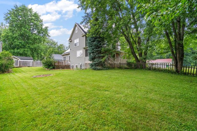 1704 Eisenhower Avenue, Valparaiso, IN 46383