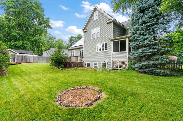 1704 Eisenhower Avenue, Valparaiso, IN 46383