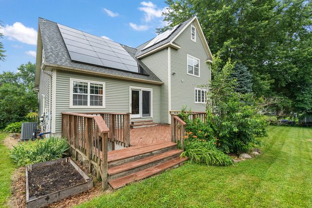 1704 Eisenhower Avenue, Valparaiso, IN 46383