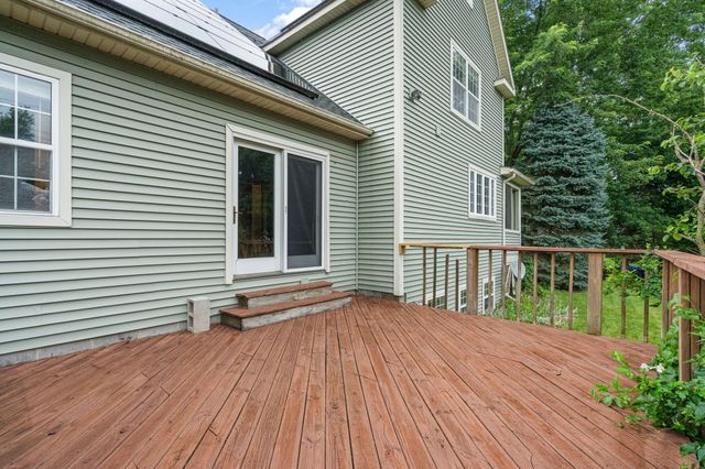 1704 Eisenhower Avenue, Valparaiso, IN 46383