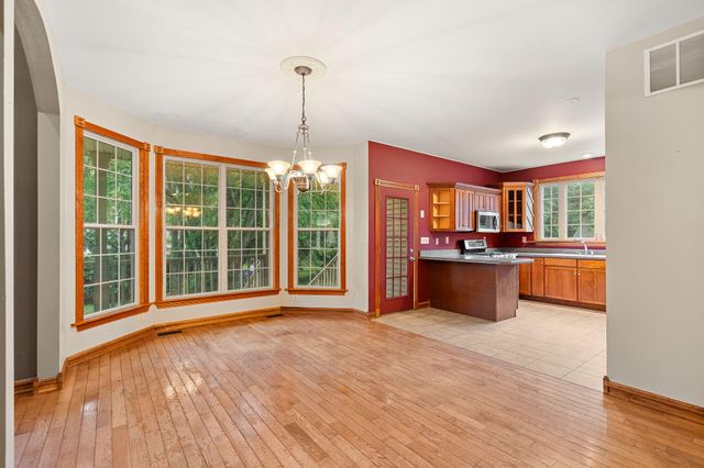 1704 Eisenhower Avenue, Valparaiso, IN 46383