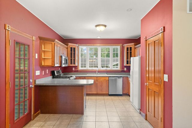 1704 Eisenhower Avenue, Valparaiso, IN 46383