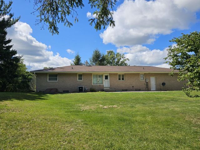 4872 Lester Avenue, Fremont, MI 49412