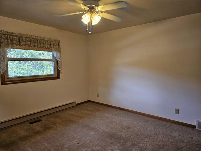 4872 Lester Avenue, Fremont, MI 49412