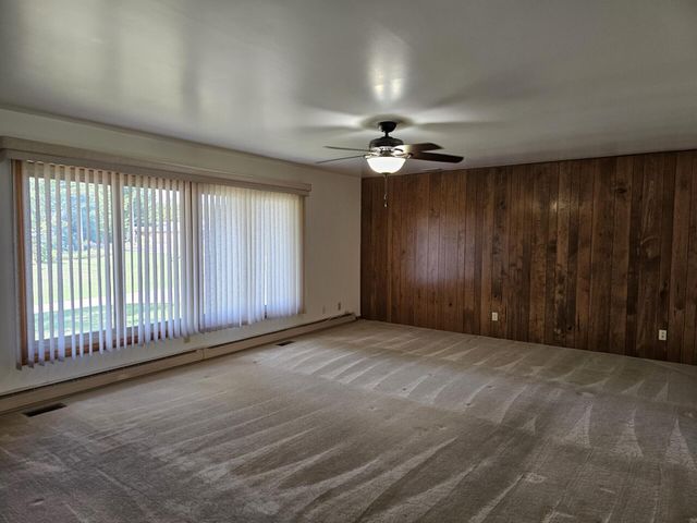 4872 Lester Avenue, Fremont, MI 49412