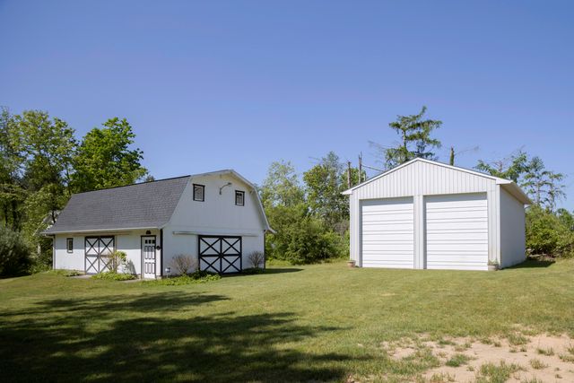 8600 S 12th Street, Portage, MI 49024