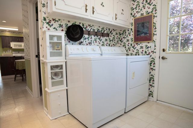 8600 S 12th Street, Portage, MI 49024