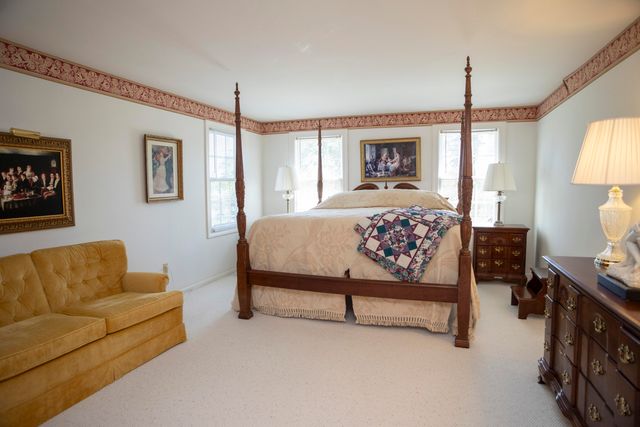 8600 S 12th Street, Portage, MI 49024