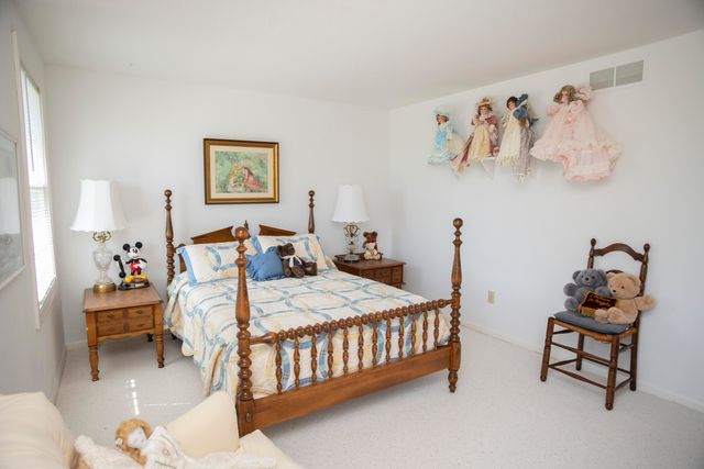 8600 S 12th Street, Portage, MI 49024