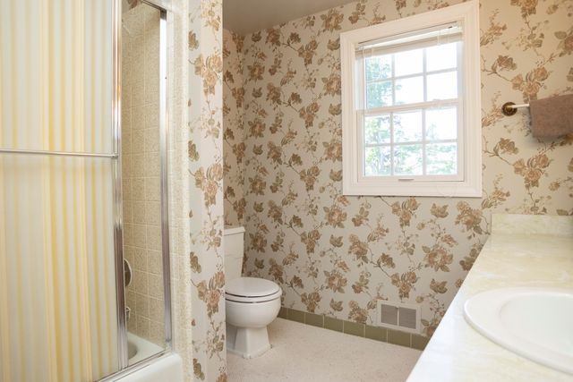 8600 S 12th Street, Portage, MI 49024