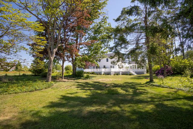 8600 S 12th Street, Portage, MI 49024