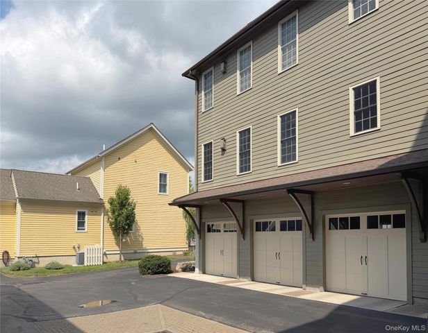 19 Cropsey Street 1 D, Warwick, NY 10990