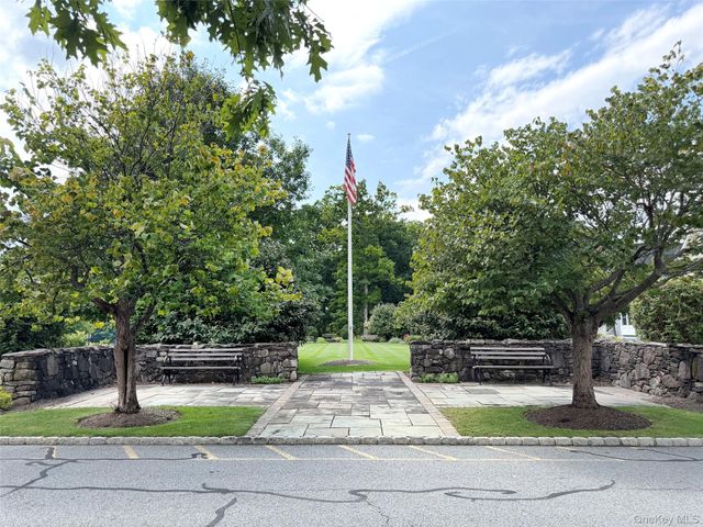 19 Cropsey Street 1 D, Warwick, NY 10990
