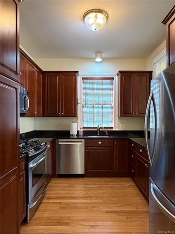 19 Cropsey Street 1 D, Warwick, NY 10990