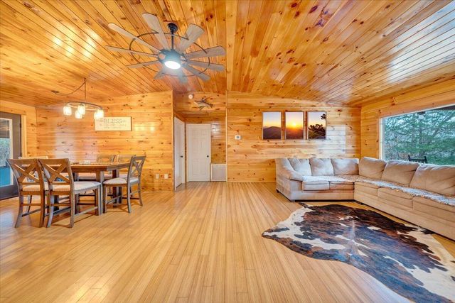 8013 Springwood RD, Buchanan, VA 24066