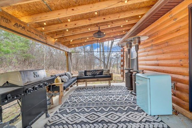 8013 Springwood RD, Buchanan, VA 24066