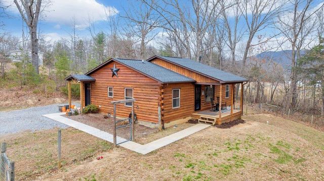 8013 Springwood RD, Buchanan, VA 24066