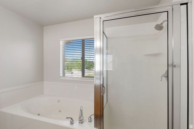 182 S MORNING MIST LN, Kaysville, UT 84037