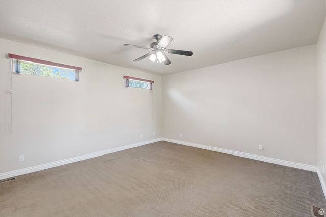 182 S MORNING MIST LN, Kaysville, UT 84037