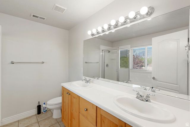 182 S MORNING MIST LN, Kaysville, UT 84037