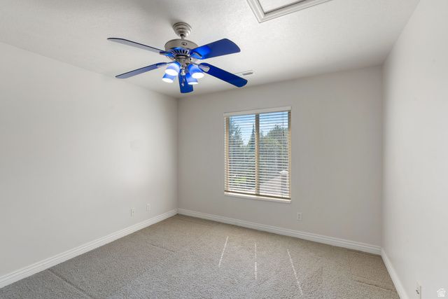 182 S MORNING MIST LN, Kaysville, UT 84037