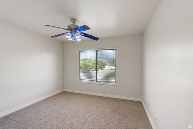 182 S MORNING MIST LN, Kaysville, UT 84037