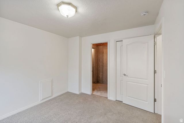 182 S MORNING MIST LN, Kaysville, UT 84037