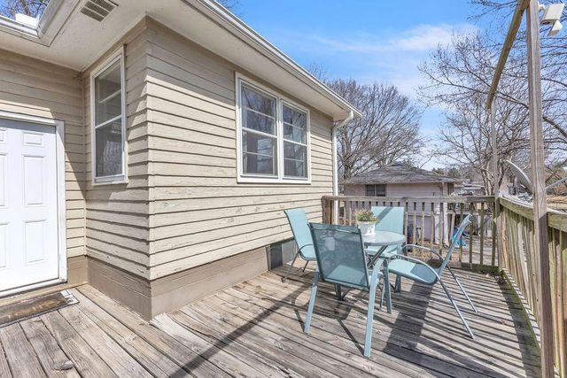 3114 Gene Field Road, St Joseph, MO 64506