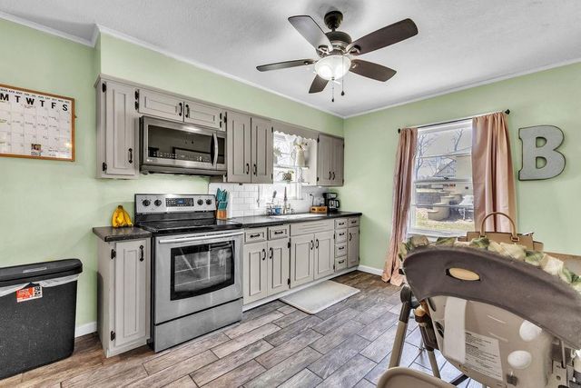 3114 Gene Field Road, St Joseph, MO 64506