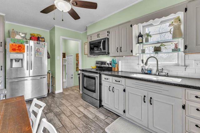 3114 Gene Field Road, St Joseph, MO 64506