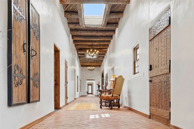 3 A Loma Manzanita, Santa Fe, NM 87506