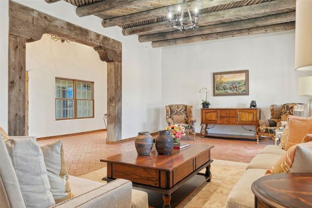 3 A Loma Manzanita, Santa Fe, NM 87506